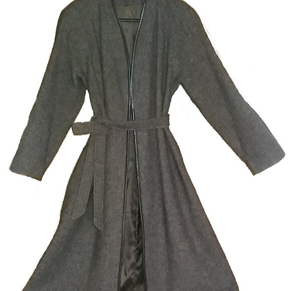 100% Wool Coat by David Makofsky - Picture 4 of 10